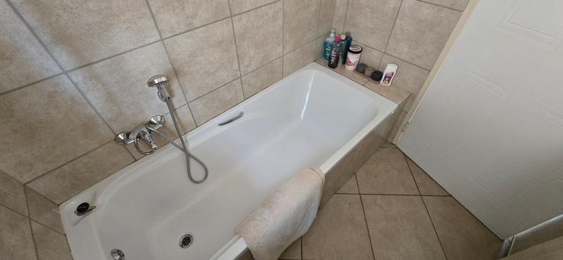 2 Bedroom Property for Sale in Montana Gauteng