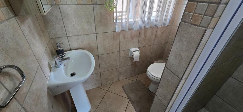 2 Bedroom Property for Sale in Montana Gauteng