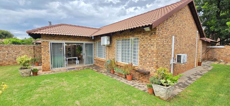 2 Bedroom Property for Sale in Montana Gauteng