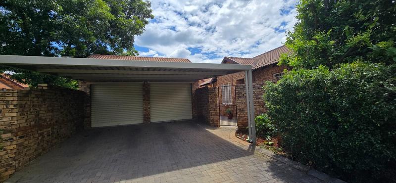 2 Bedroom Property for Sale in Montana Gauteng