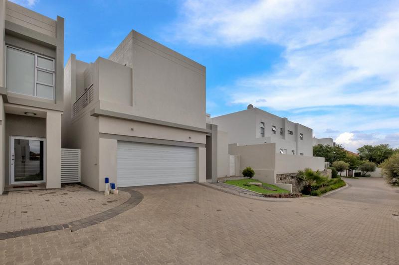 3 Bedroom Property for Sale in Bryanston Gauteng