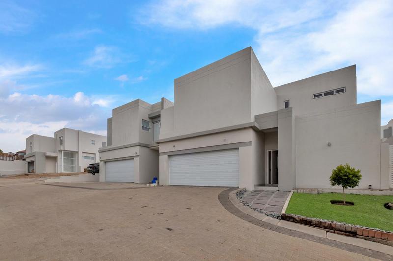 3 Bedroom Property for Sale in Bryanston Gauteng