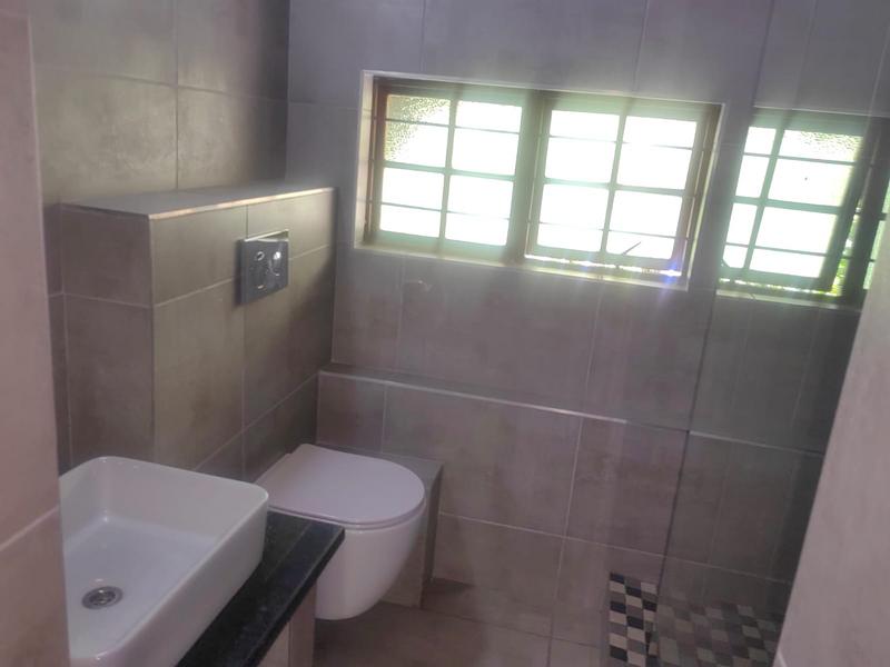 To Let 4 Bedroom Property for Rent in Faerie Glen Gauteng