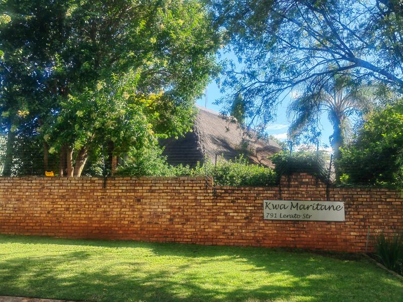 To Let 4 Bedroom Property for Rent in Faerie Glen Gauteng