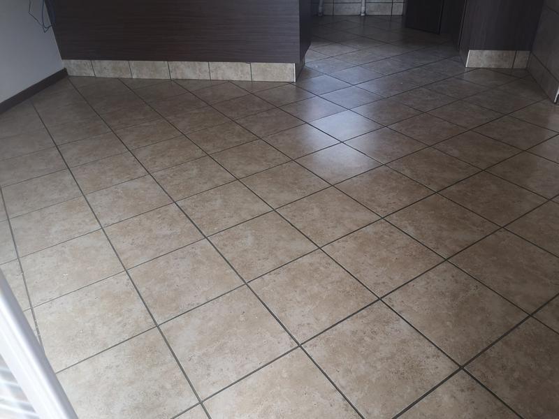 2 Bedroom Property for Sale in Florida Glen Gauteng