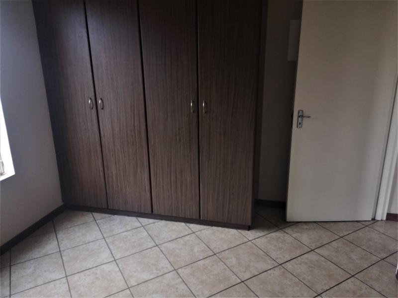 2 Bedroom Property for Sale in Florida Glen Gauteng