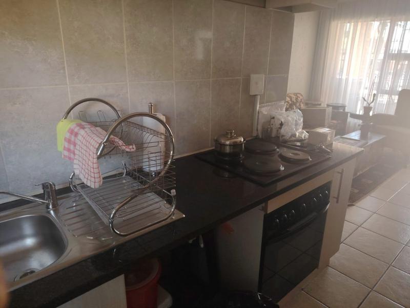 To Let 2 Bedroom Property for Rent in Ruimsig Gauteng