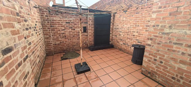 3 Bedroom Property for Sale in Florida Lake Gauteng