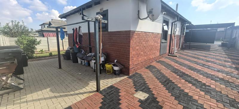 3 Bedroom Property for Sale in Mindalore Gauteng