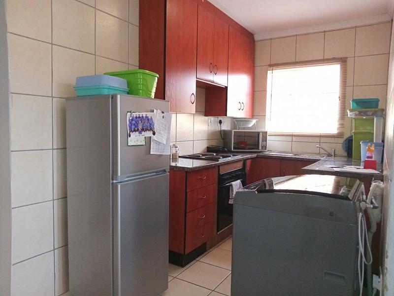 2 Bedroom Property for Sale in Mohlakeng Gauteng