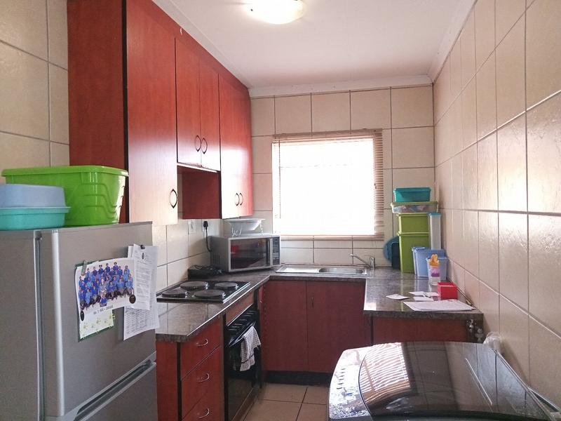2 Bedroom Property for Sale in Mohlakeng Gauteng