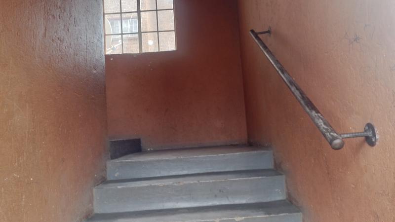 1 Bedroom Property for Sale in Randfontein Central Gauteng