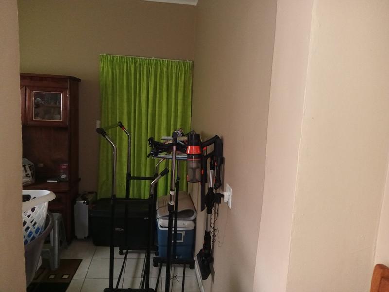 5 Bedroom Property for Sale in Randpoort Gauteng