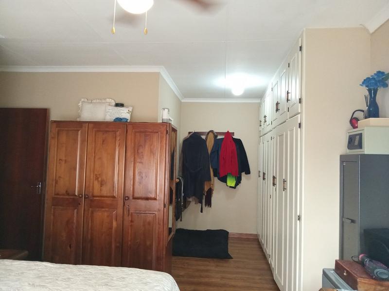 5 Bedroom Property for Sale in Randpoort Gauteng