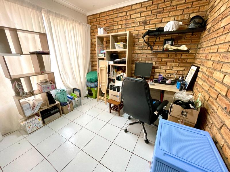 3 Bedroom Property for Sale in Rangeview Gauteng