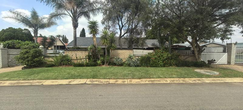 3 Bedroom Property for Sale in Witpoortjie Gauteng