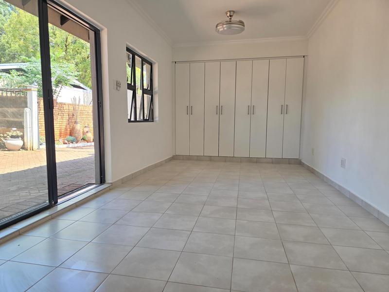 To Let 1 Bedroom Property for Rent in Eldoraigne Gauteng