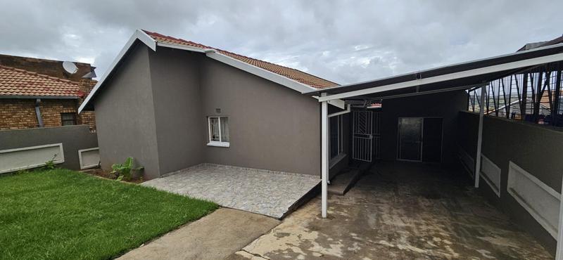 3 Bedroom Property for Sale in Atteridgeville Gauteng