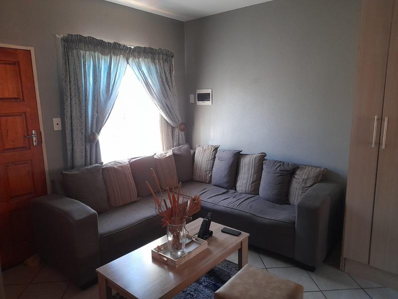 2 Bedroom Property for Sale in Lotus Gardens Gauteng