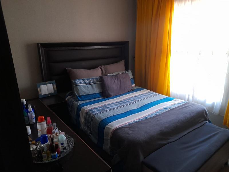 2 Bedroom Property for Sale in Lotus Gardens Gauteng