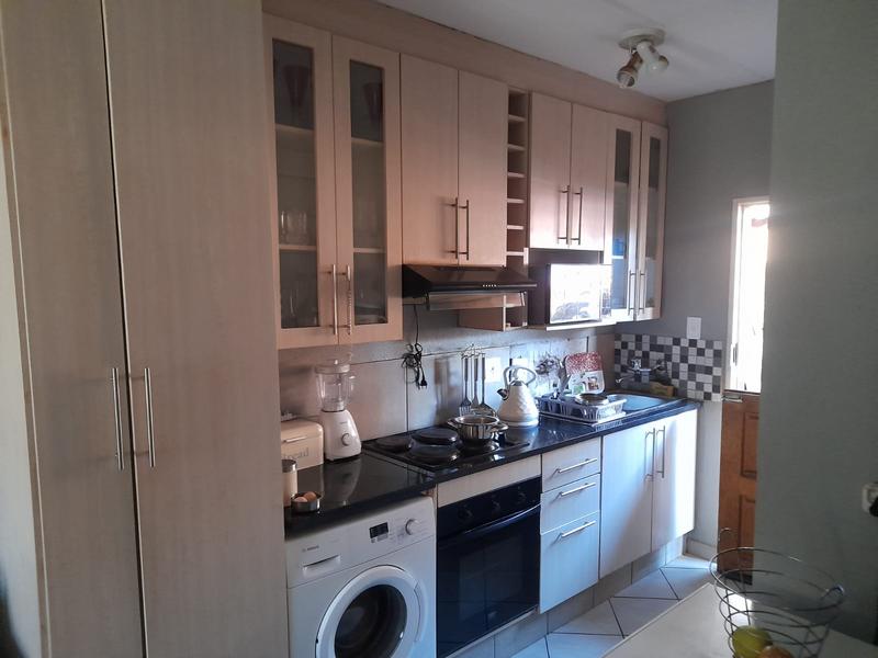 2 Bedroom Property for Sale in Lotus Gardens Gauteng