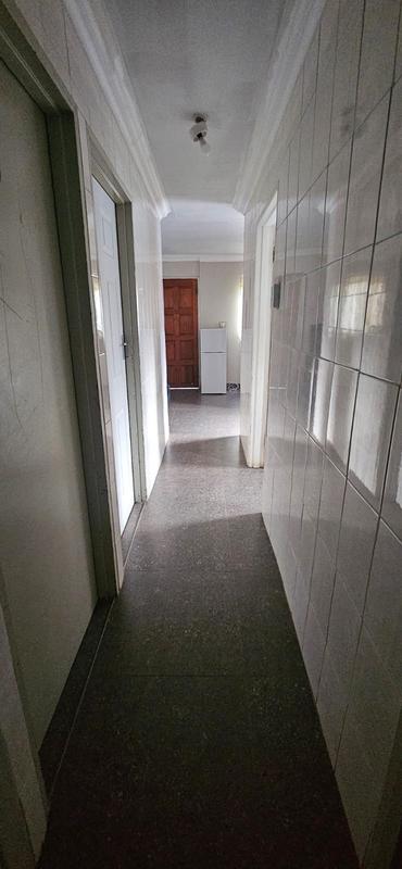 5 Bedroom Property for Sale in Lotus Gardens Gauteng