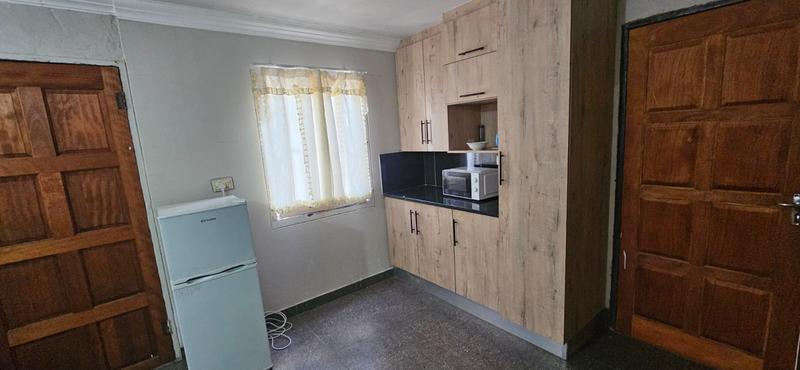 5 Bedroom Property for Sale in Lotus Gardens Gauteng