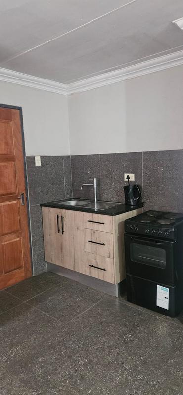 5 Bedroom Property for Sale in Lotus Gardens Gauteng