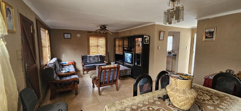 3 Bedroom Property for Sale in Lotus Gardens Gauteng