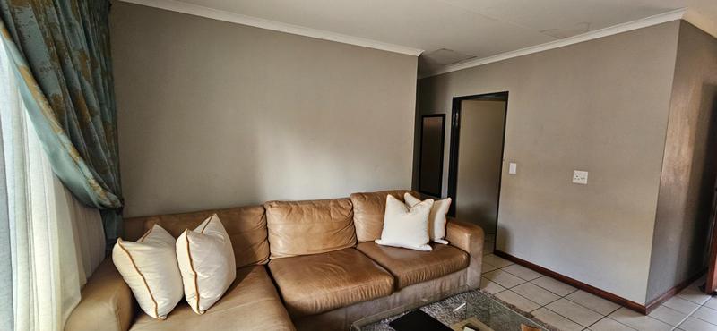 2 Bedroom Property for Sale in Lotus Gardens Gauteng