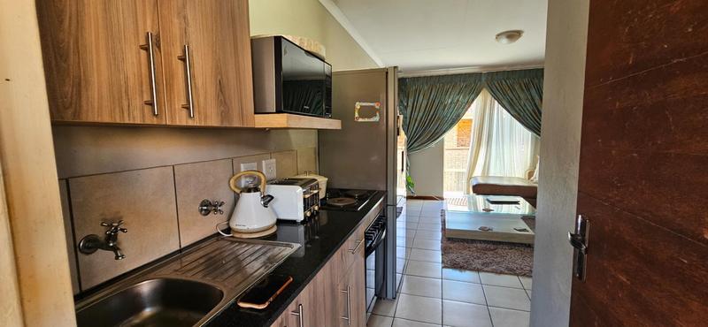 2 Bedroom Property for Sale in Lotus Gardens Gauteng