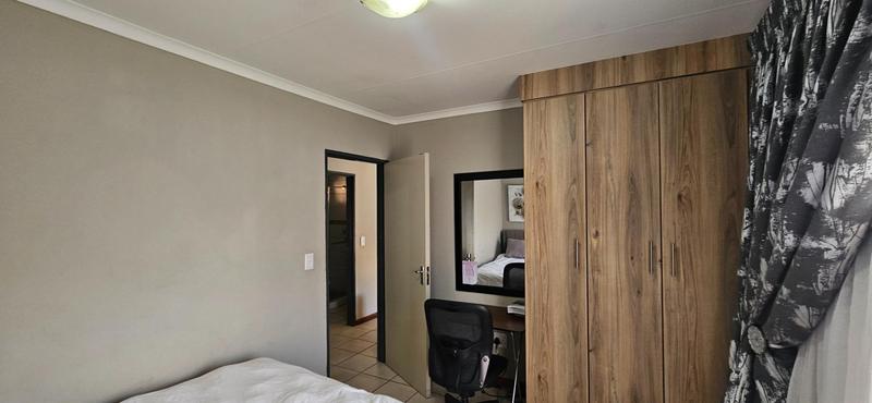 2 Bedroom Property for Sale in Lotus Gardens Gauteng