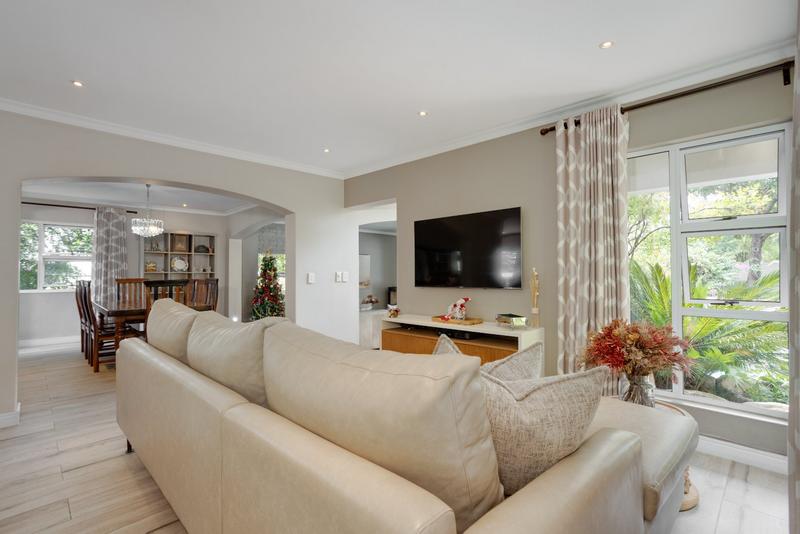 To Let 4 Bedroom Property for Rent in Dainfern Golf Estate Gauteng