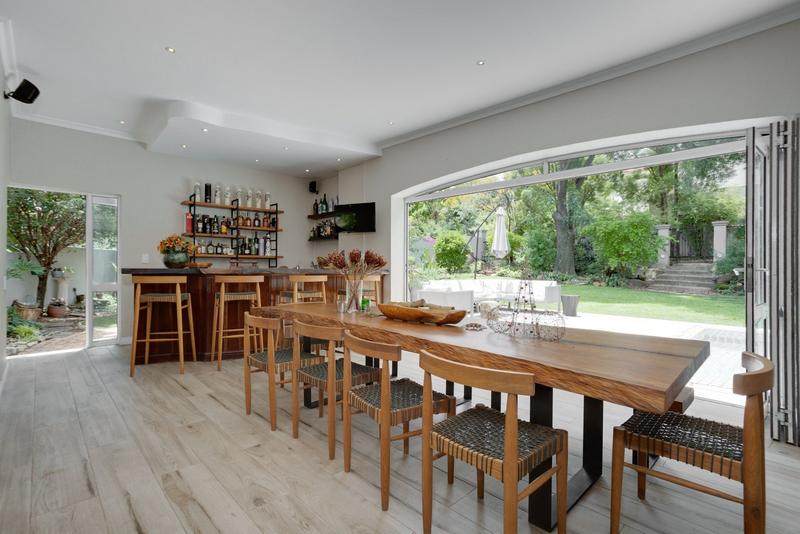 To Let 4 Bedroom Property for Rent in Dainfern Golf Estate Gauteng