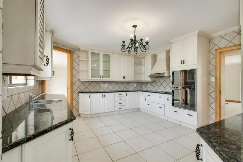 To Let 4 Bedroom Property for Rent in Dainfern Golf Estate Gauteng