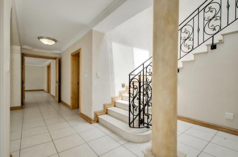 To Let 4 Bedroom Property for Rent in Dainfern Golf Estate Gauteng