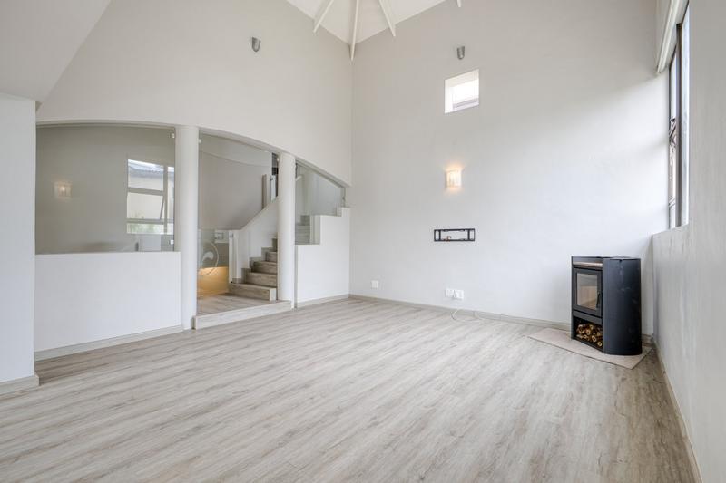 To Let 4 Bedroom Property for Rent in Dainfern Golf Estate Gauteng