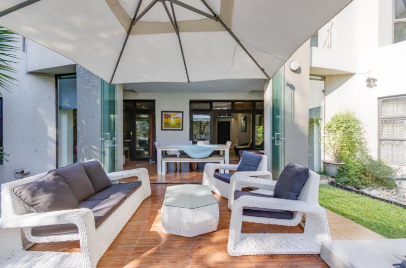 To Let 4 Bedroom Property for Rent in Dainfern Golf Estate Gauteng