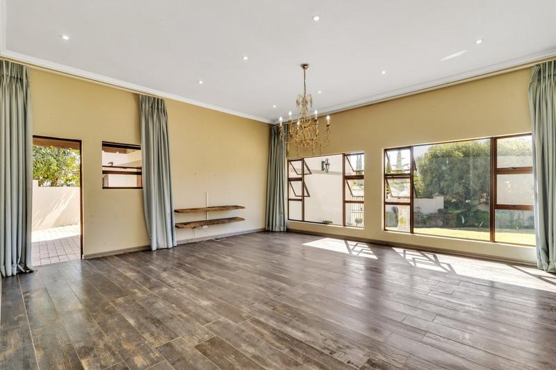 To Let 4 Bedroom Property for Rent in Dainfern Valley Gauteng