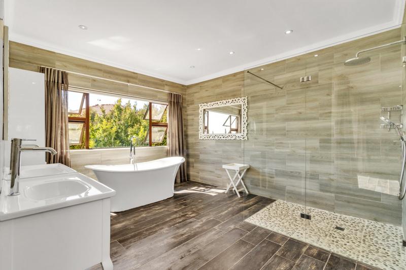 To Let 4 Bedroom Property for Rent in Dainfern Valley Gauteng