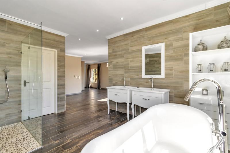 To Let 4 Bedroom Property for Rent in Dainfern Valley Gauteng