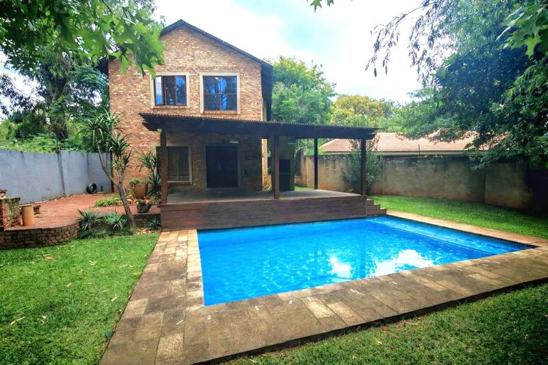 To Let 4 Bedroom Property for Rent in Lynnwood Glen Gauteng