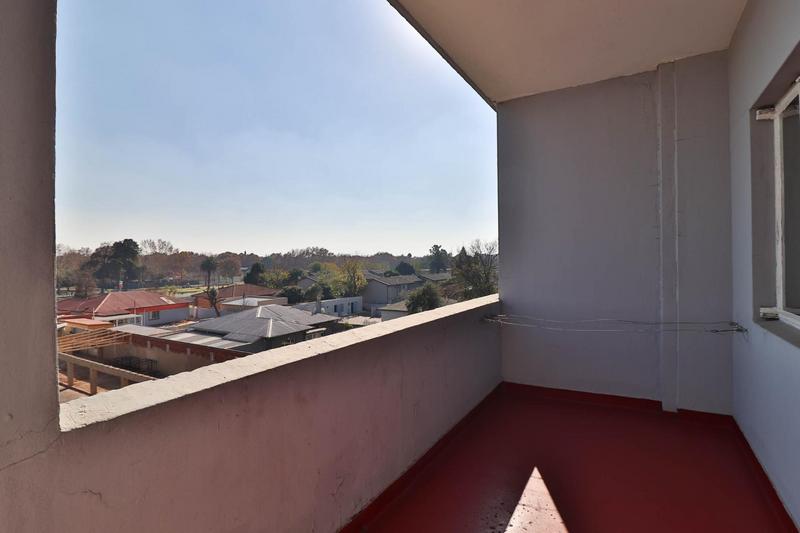 1 Bedroom Property for Sale in Benoni Central Gauteng