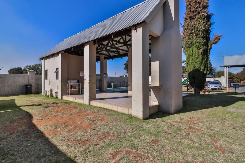 2 Bedroom Property for Sale in Eveleigh Gauteng