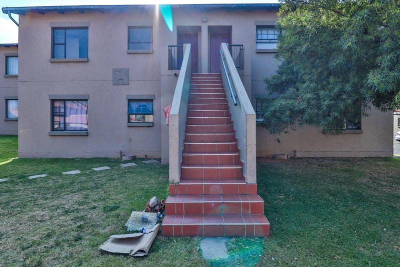 2 Bedroom Property for Sale in Albemarle Gauteng