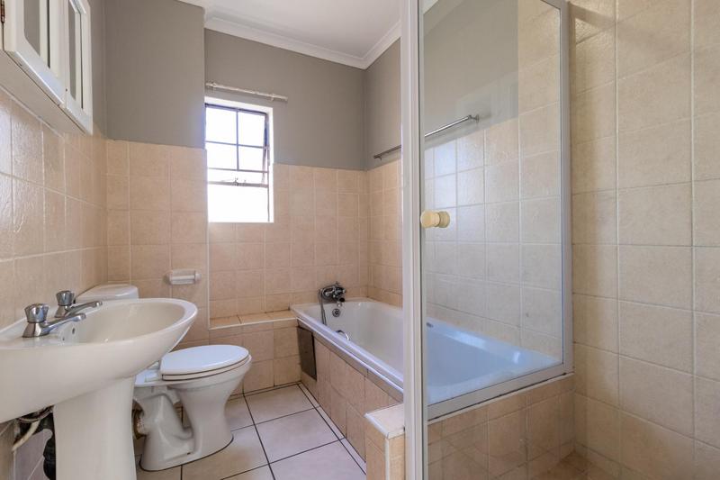 2 Bedroom Property for Sale in Albemarle Gauteng