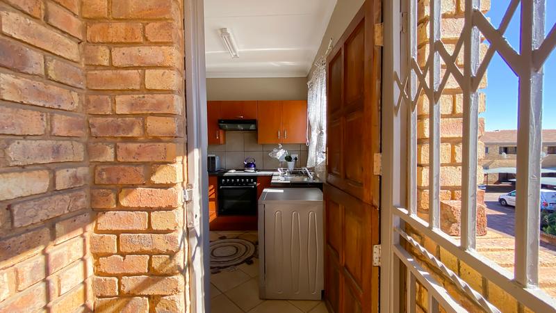 1 Bedroom Property for Sale in Krugersrus Gauteng