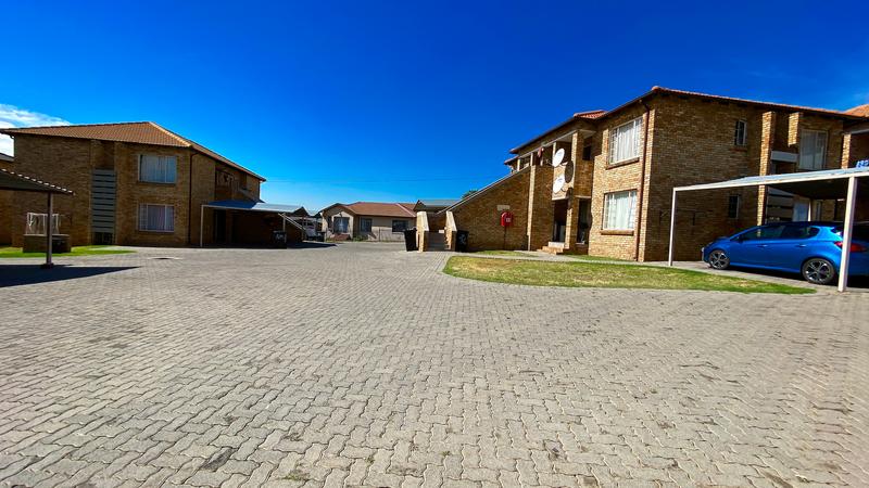 2 Bedroom Property for Sale in Elandspark Gauteng