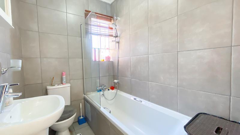 2 Bedroom Property for Sale in Elandspark Gauteng