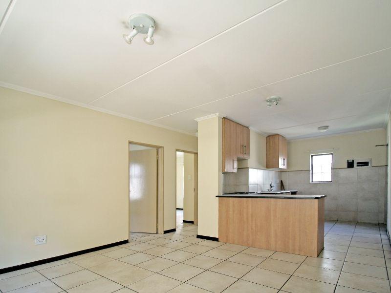 1 Bedroom Property for Sale in Kosmosdal Gauteng
